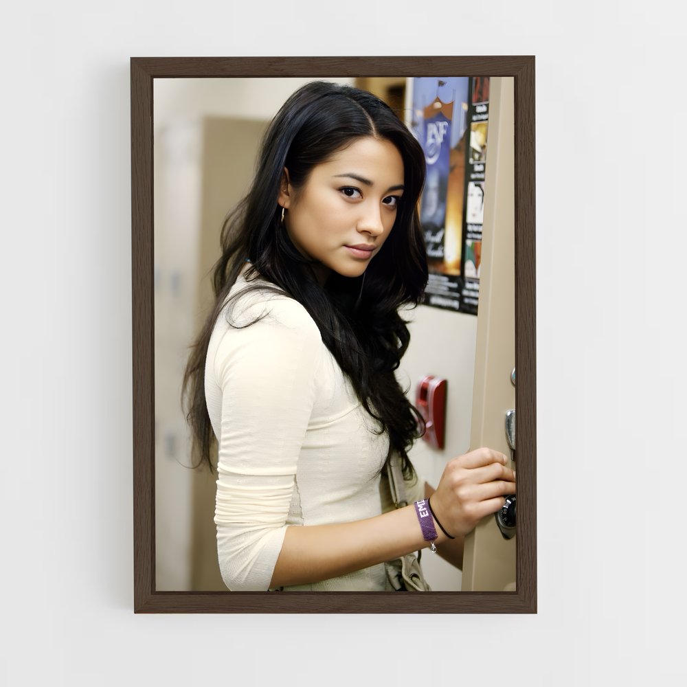 ap-emily fields-1 cadre Bois foncé