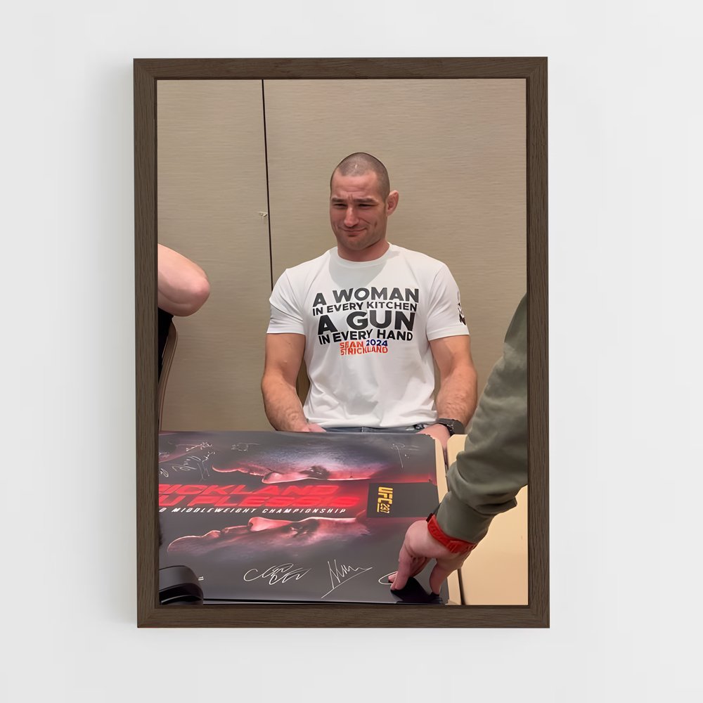 ap-sean strickland-4 cadre Bois foncé