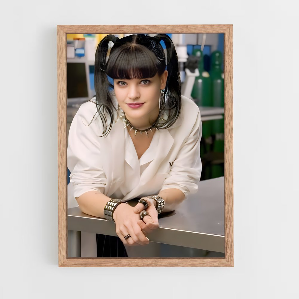 ap-abby sciuto-3 cadre Bois clair