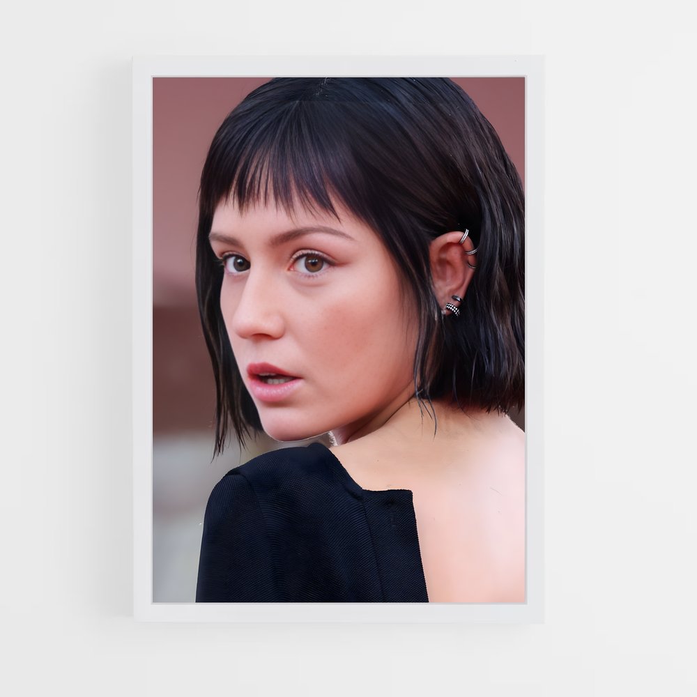 ap-adele exarchopoulos-1 cadre Blanc