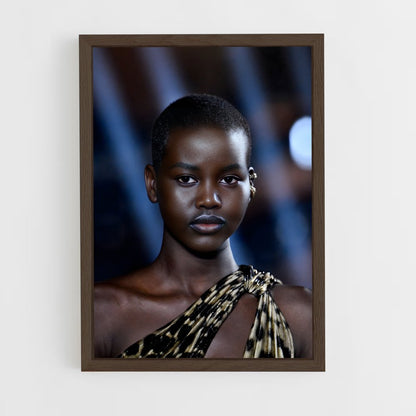 ap-adut akech-6 cadre Bois foncé