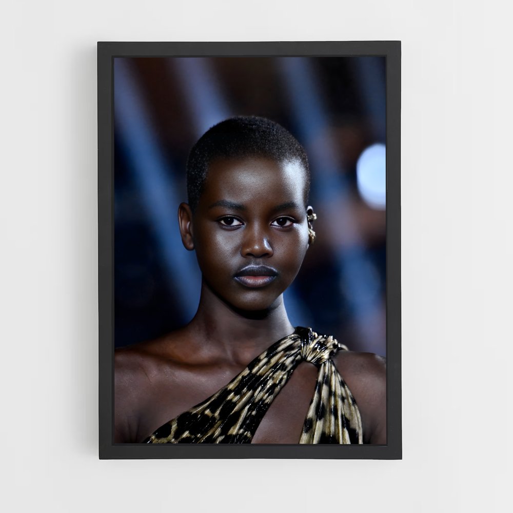 ap-adut akech-6 cadre Noir