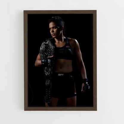ap-amanda nunes-3 cadre Bois foncé