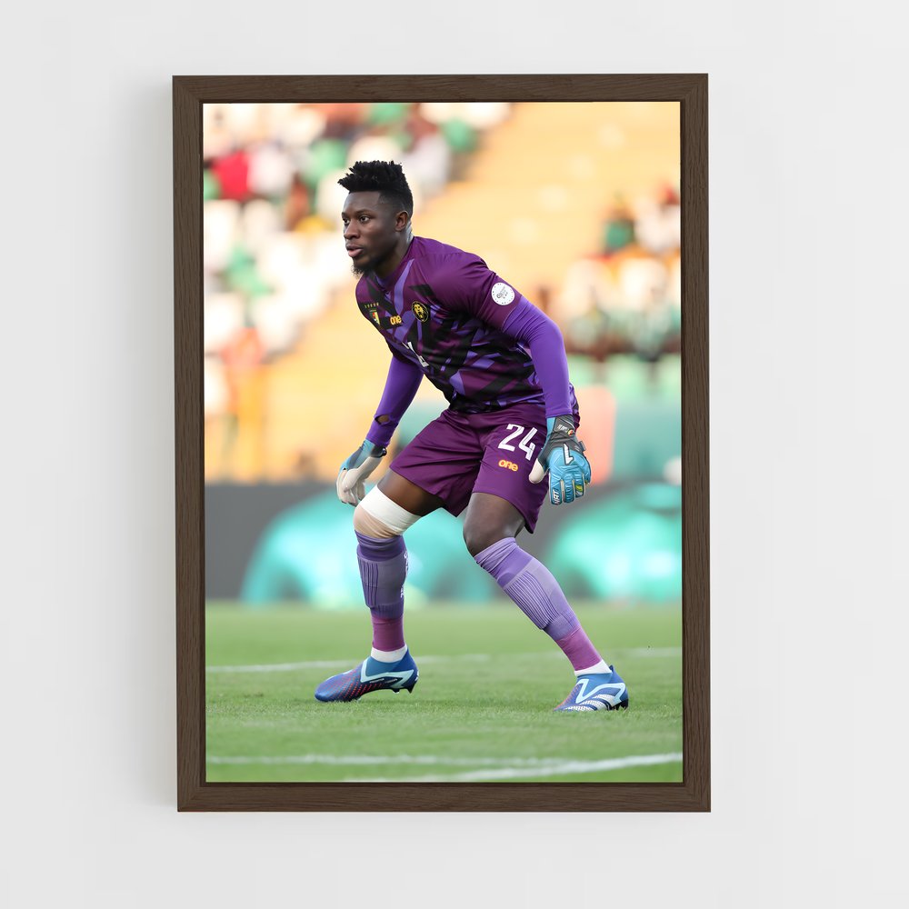 ap-andre onana-2 cadre Bois foncé