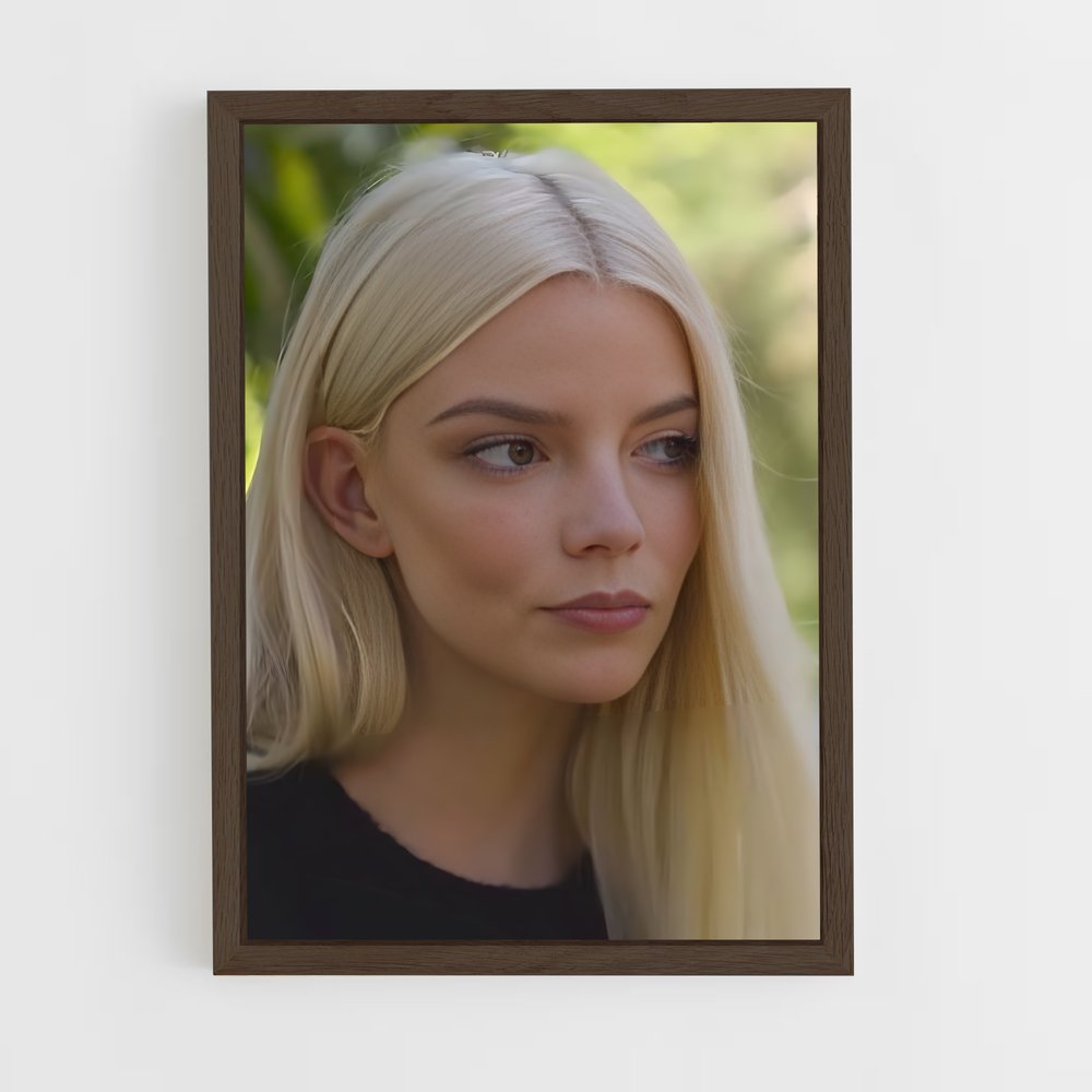 ap-anya taylor-joy-3 cadre Bois foncé