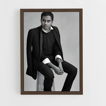 ap-aziz ansari-1 cadre Bois foncé