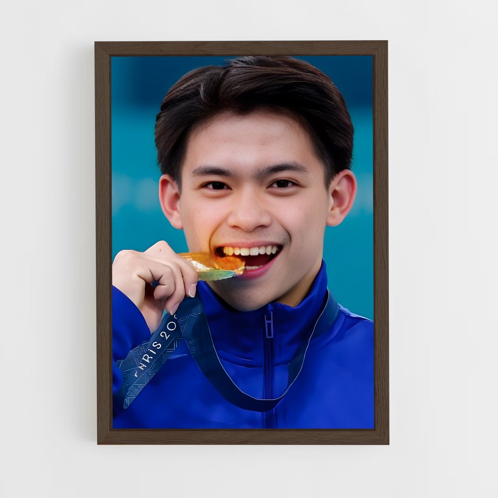 ap-carlos yulo-3 cadre Bois foncé