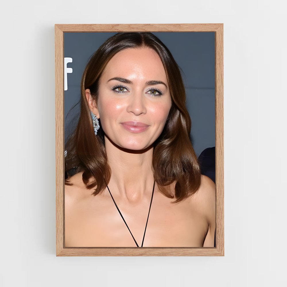 ap-emily blunt-8 cadre Bois clair