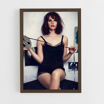 ap-felicity jones-1 cadre Bois foncé
