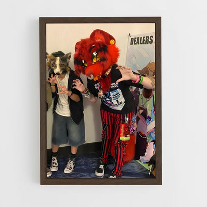 ap-furry convention-3 cadre Bois foncé