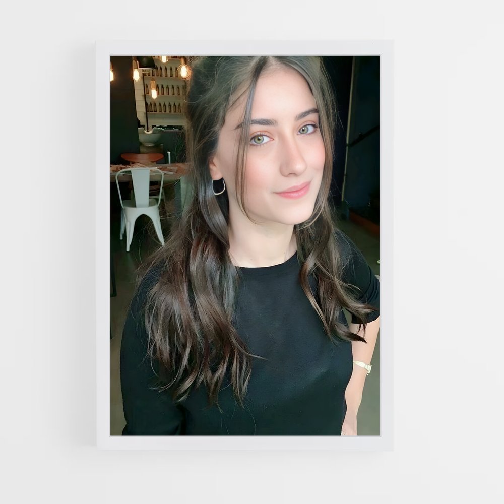 ap-hazal kaya-1 cadre Blanc