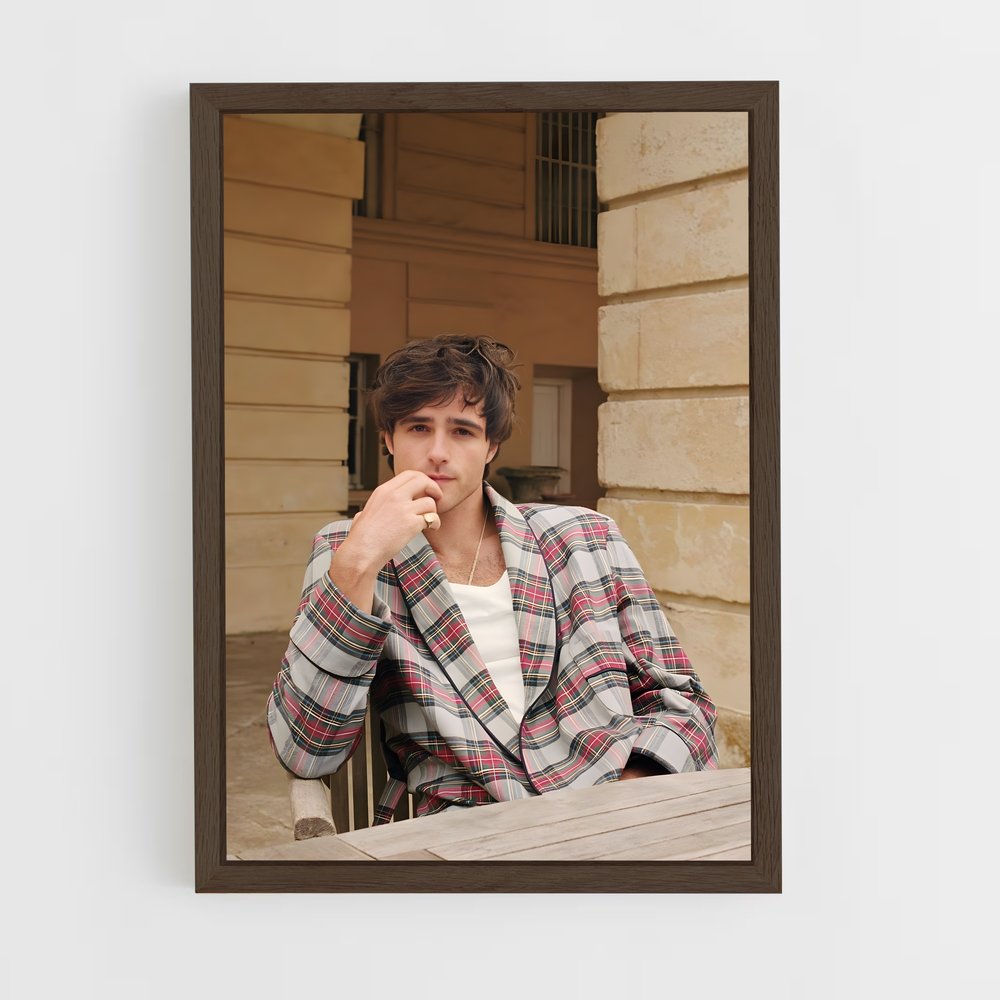 ap-jacob elordi-4 cadre Bois foncé