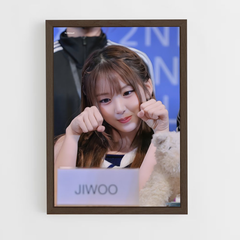 ap-jiwoo-1 cadre Bois foncé