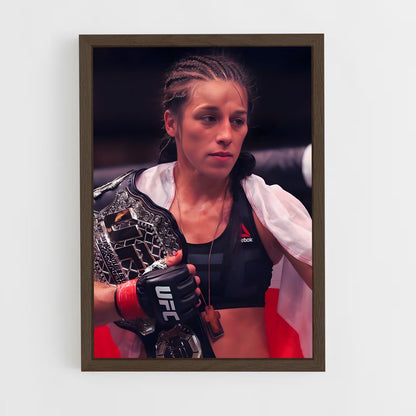 ap-joanna jedrzejczyk-1 cadre Bois foncé