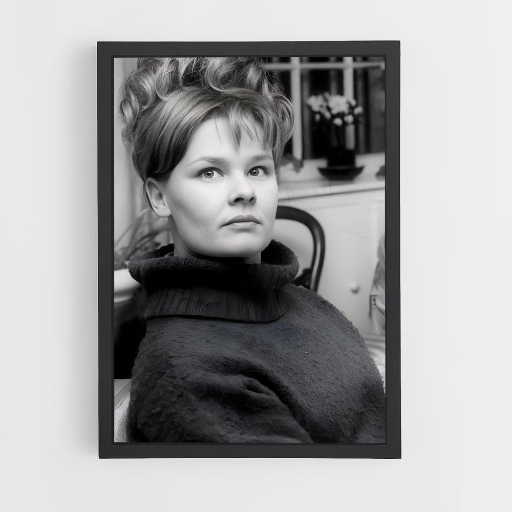 ap-judi dench-2 cadre Noir