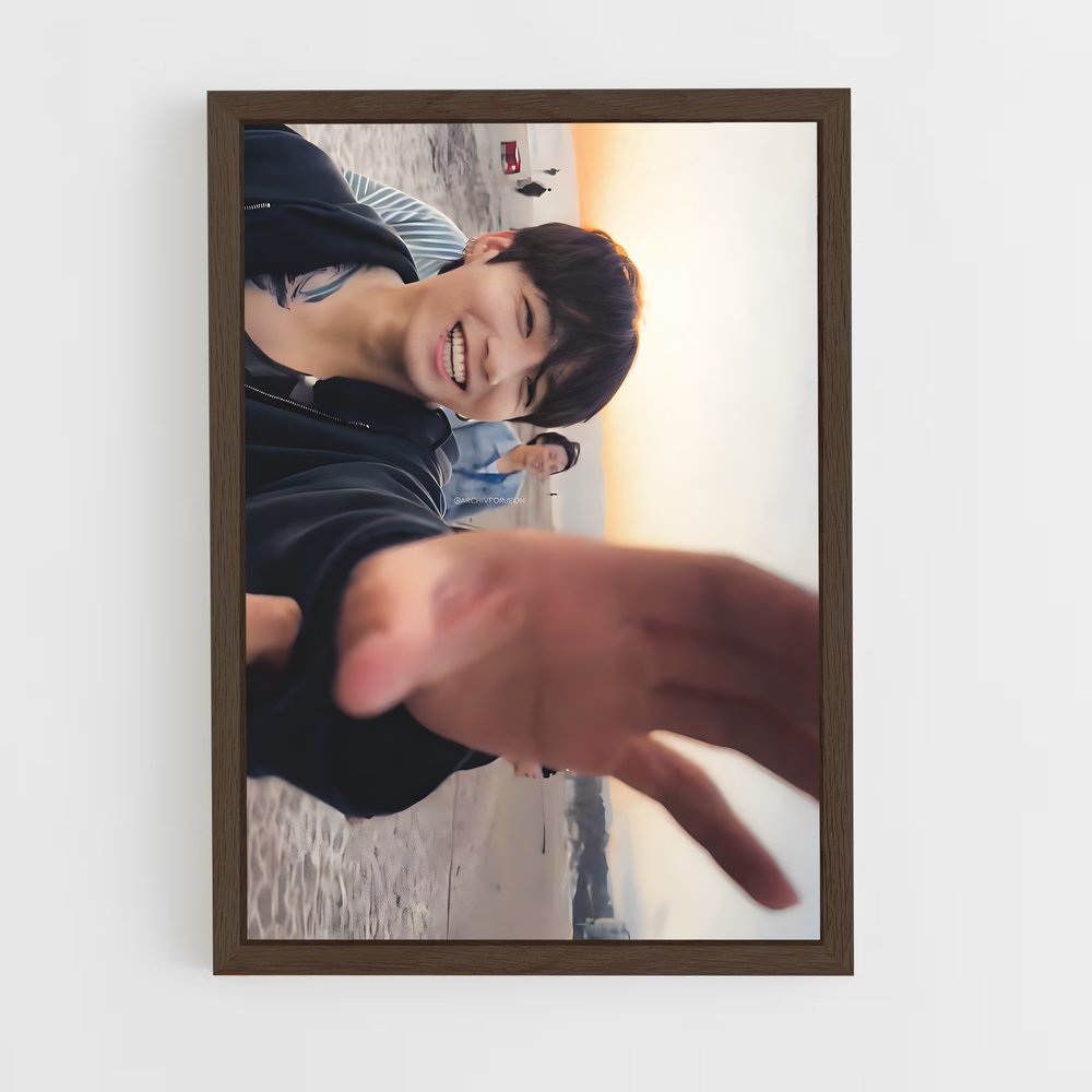 ap-jungkook-8 cadre Bois foncé