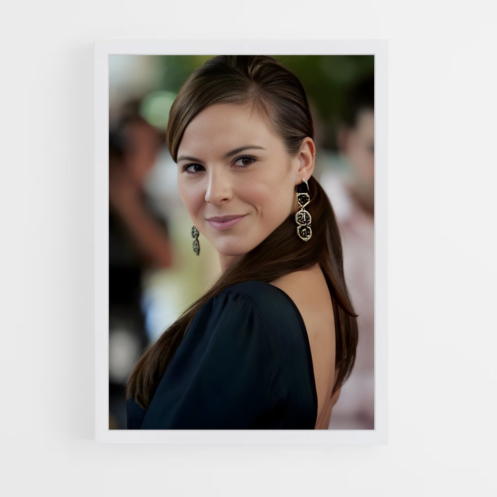 ap-kate del castillo-2 cadre Blanc