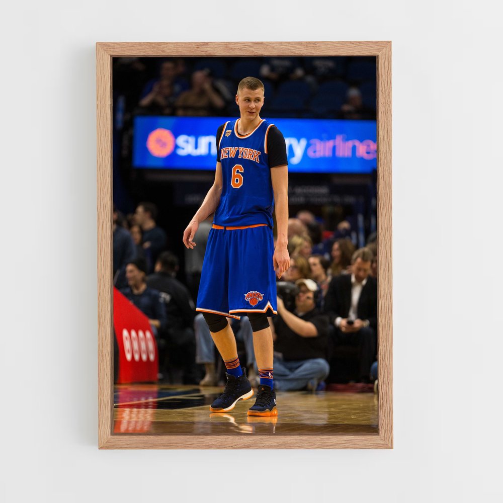 ap-kristaps porzingis-6 cadre Bois clair