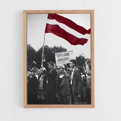 ap-latvia flag-1 cadre Bois clair