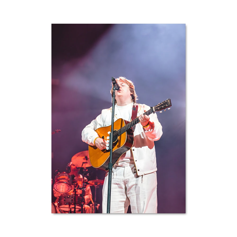 Poster Strumming in White