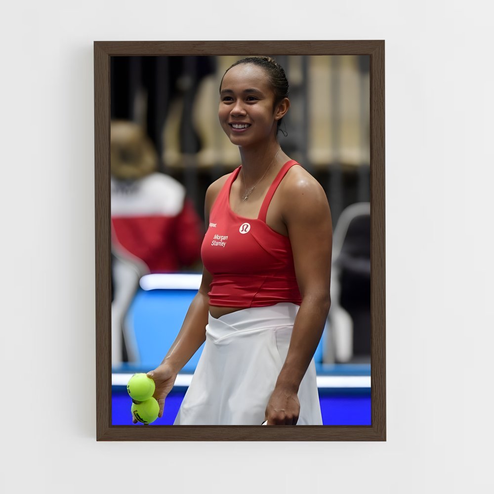 ap-leylah fernandez-1 cadre Bois foncé