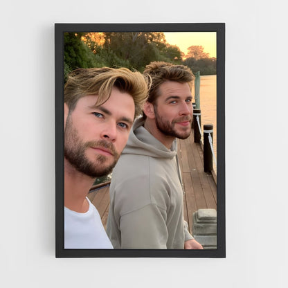 ap-liam hemsworth-4 cadre Noir