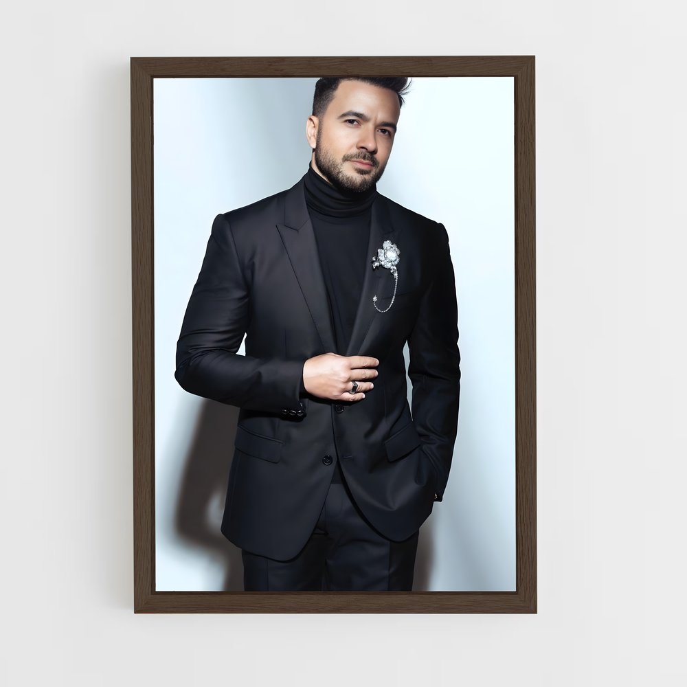 ap-luis fonsi-1 cadre Bois foncé