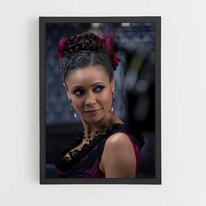ap-maeve millay-1 cadre Noir