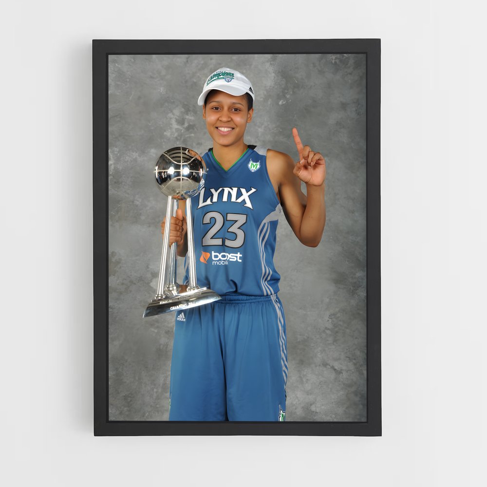 ap-maya moore-1 cadre Noir