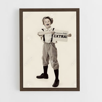 ap-newspaper boy-1 cadre Bois foncé