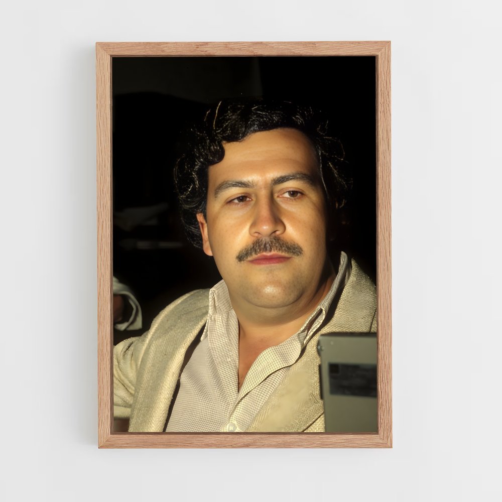 ap-pablo escobar-14 cadre Bois clair