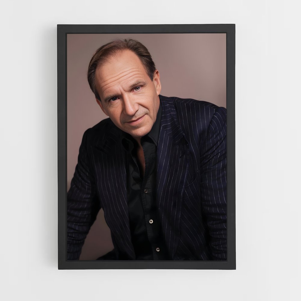 ap-ralph fiennes-4 cadre Noir