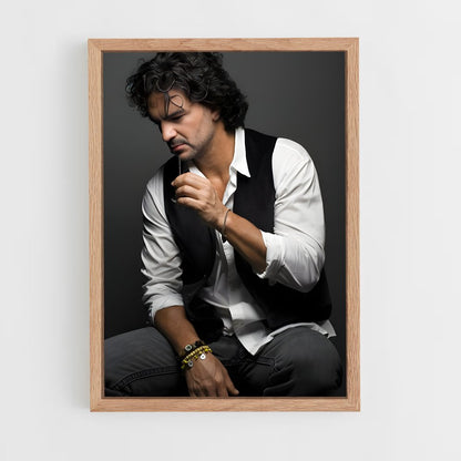 ap-ricardo arjona-6 cadre Bois clair