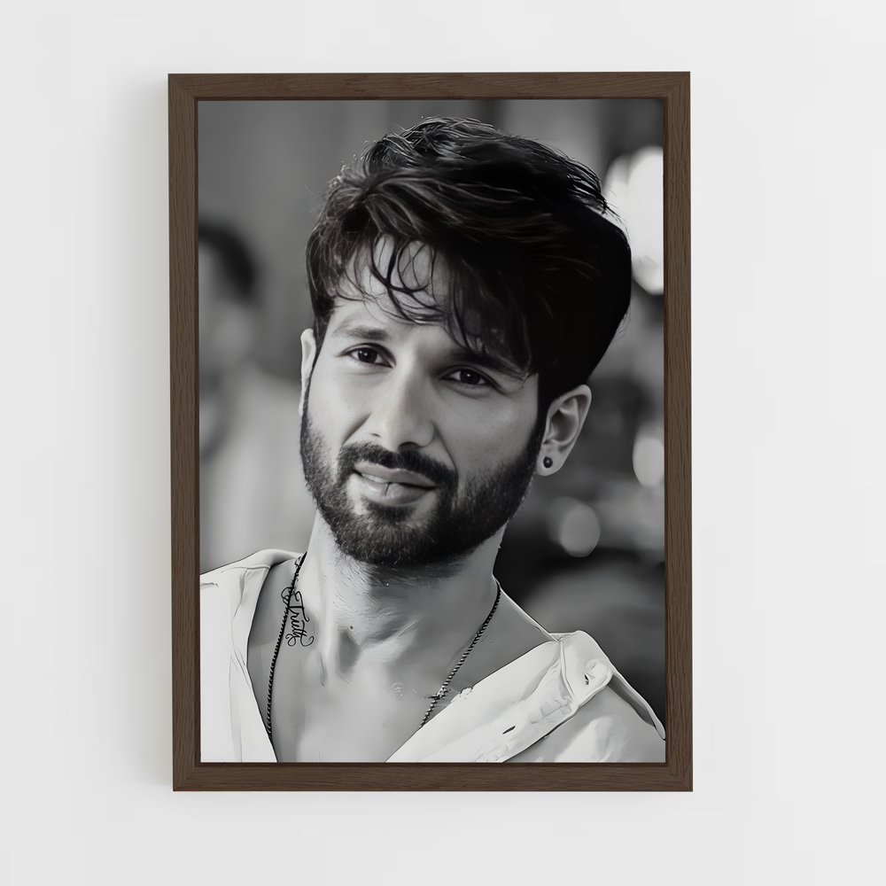 ap-shahid kapoor-10 cadre Bois foncé