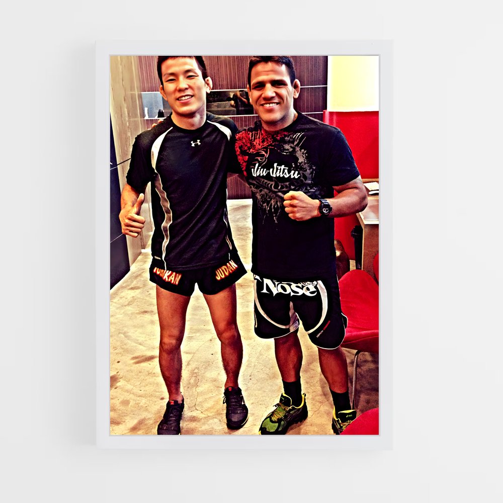 ap-shinya aoki-1 cadre Blanc