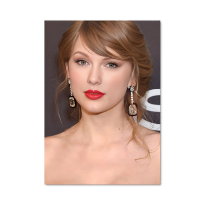 Poster Taylor at the Grammys