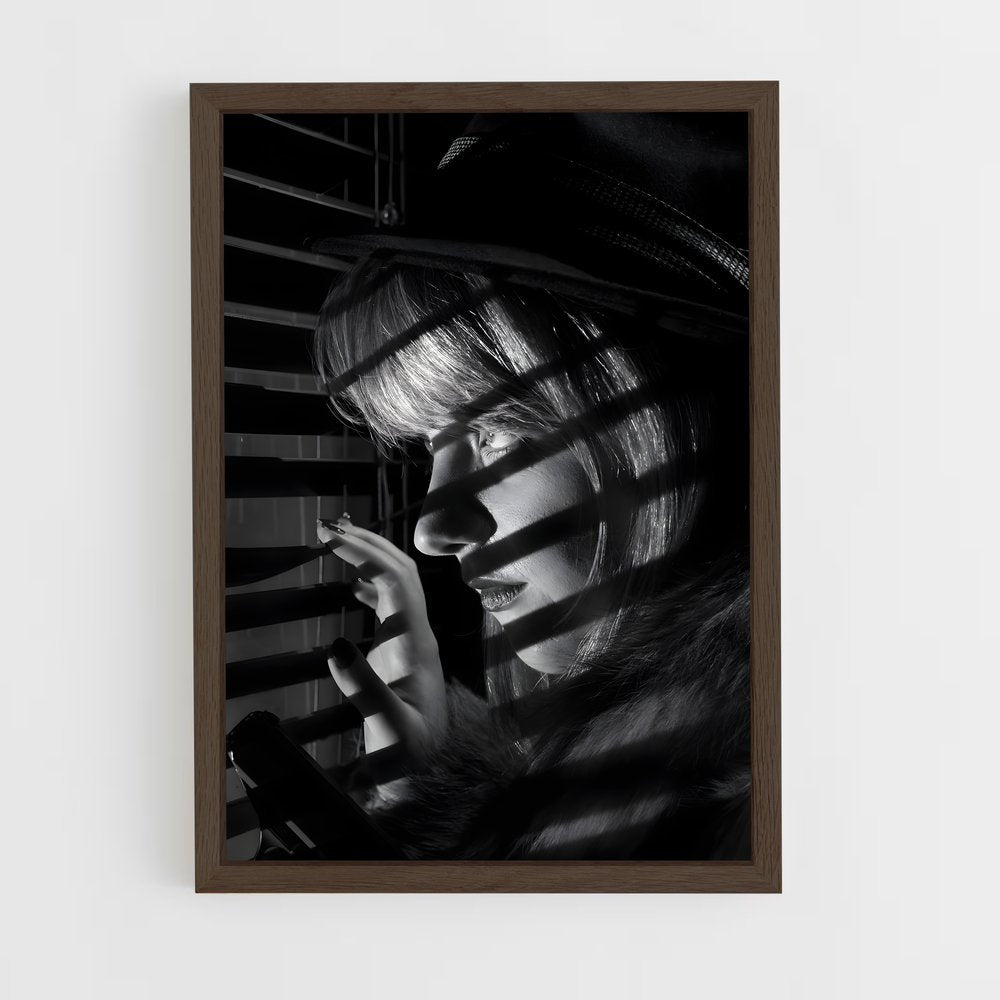 ap-thriller-7 cadre Bois foncé