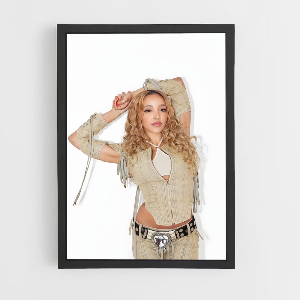 ap-tinashe-1 cadre Noir