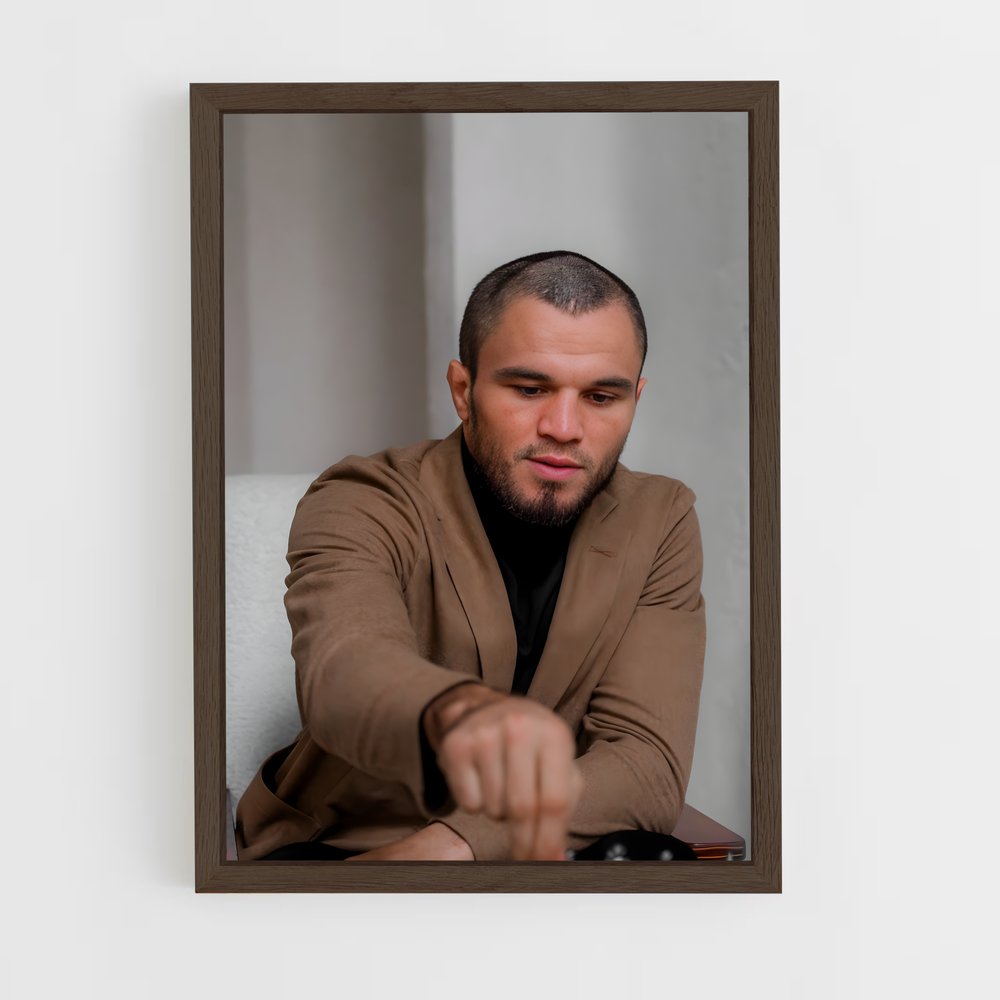ap-umar nurmagomedov-4 cadre Bois foncé