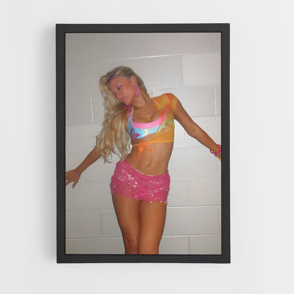 ap-zara larsson-1 cadre Noir