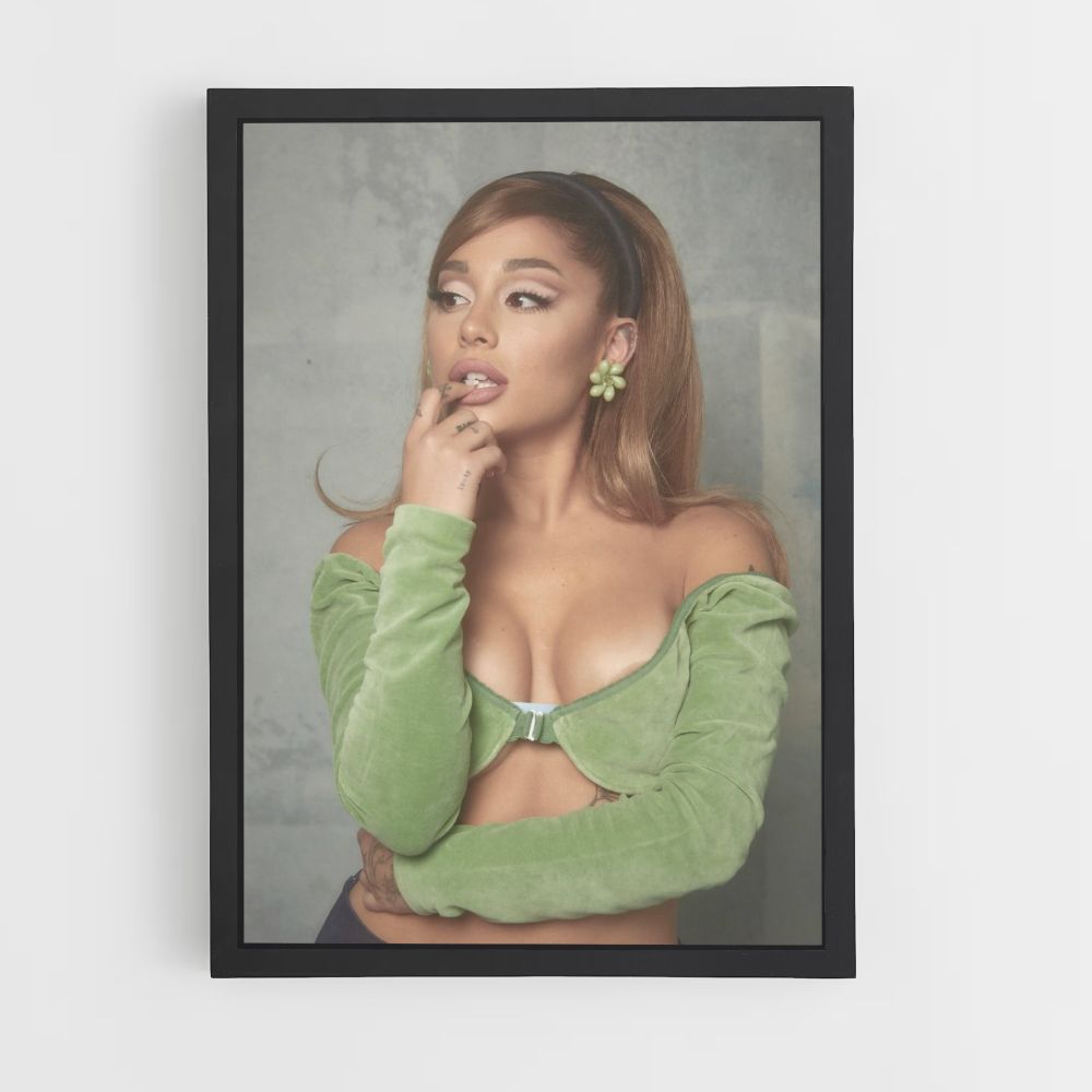 Póster Ariana Grande Verde