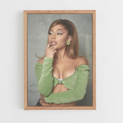 Póster Ariana Grande Verde