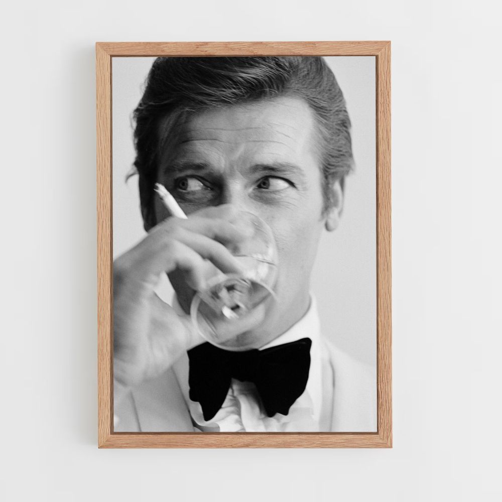 Póster Roger Moore