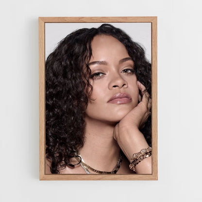 Póster Rihanna Bella