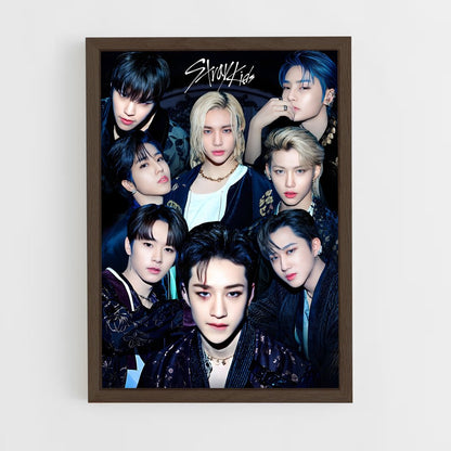 stray-kids-3 cadre Bois foncé
